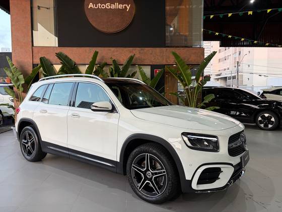 MERCEDES-BENZ GLB 220 2.0 MHEV AMG LINE 4MATIC 8G-DCT MERCEDES-BENZ GLB 220 2.0 MHEV AMG LINE 4MATIC 8G-DCT